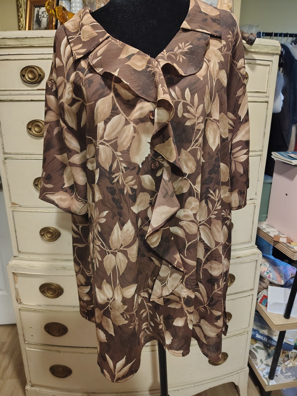 Vintage Laura Scott Plus Size Brown and Cream Floral Ruffle-Front Top
